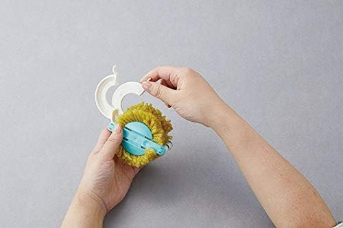 Clover Set Pom Maker, Multiple 4 Count, 8.63 x 5 x 1.38