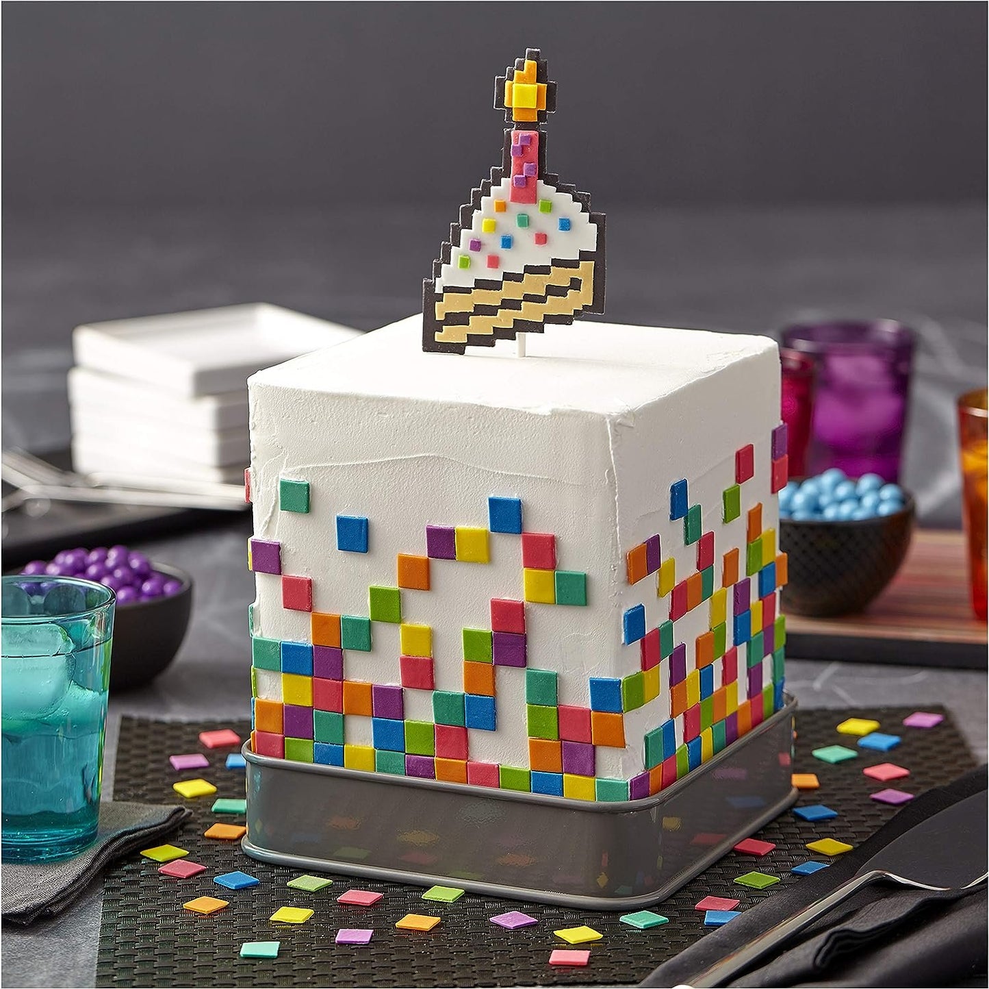 Wilton Decorator Preferred Green Fondant, 24 oz. Fondant Icing