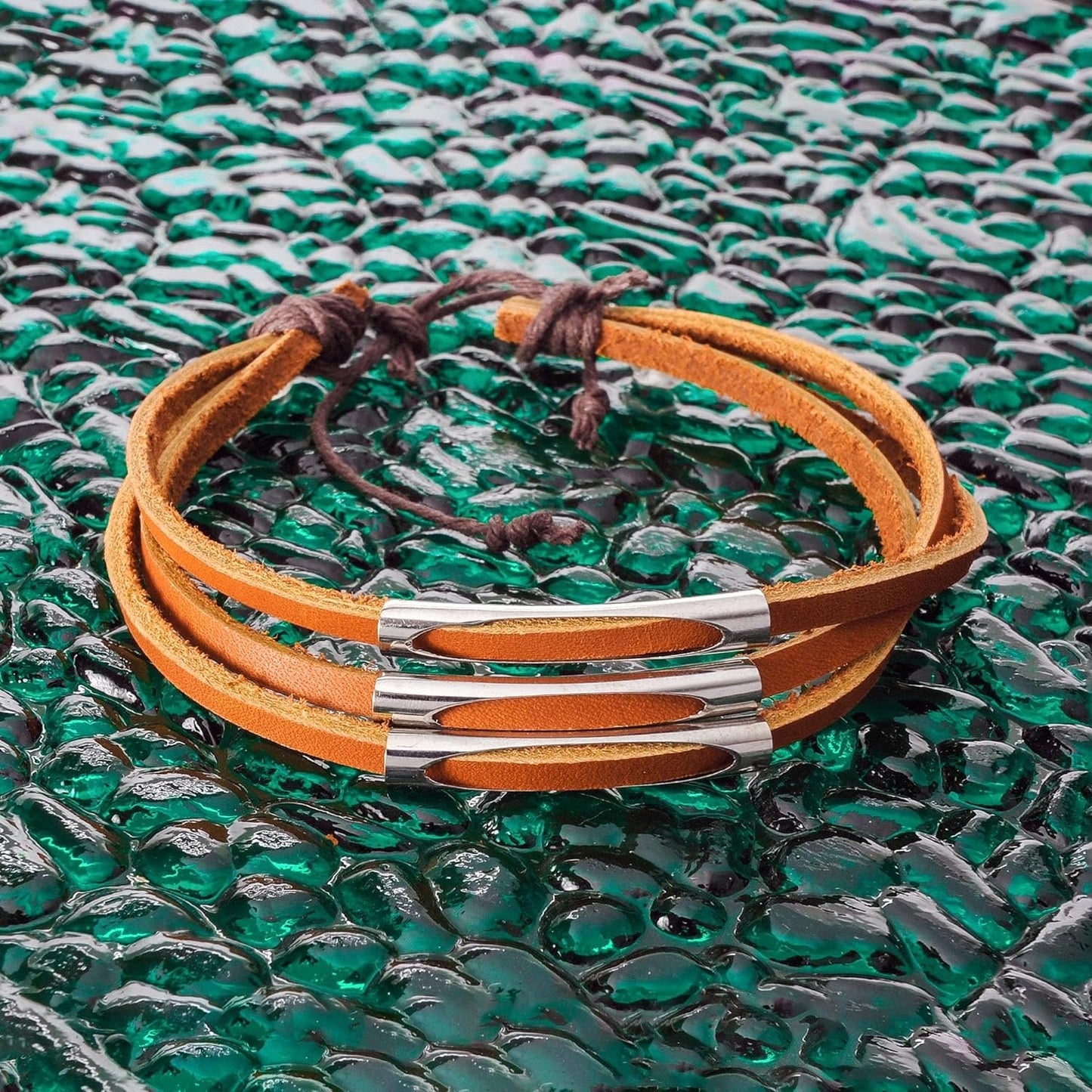 Realeather Crafts ROC040260 Chieftain 1.25" x Leather Latigo Lace, 125" by 4 yd Carded, Brown