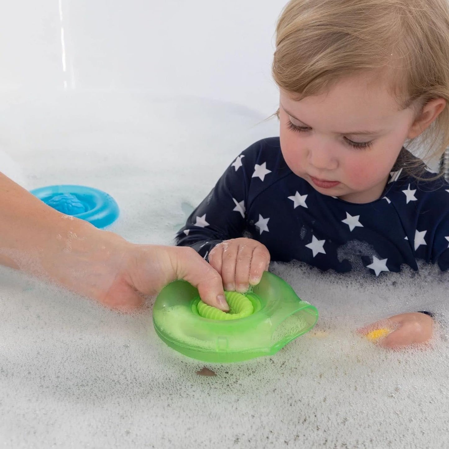 Fat Brain Toys Dimpl Splash - Three Popping Scoop & Pour Bath Toys for Toddlers