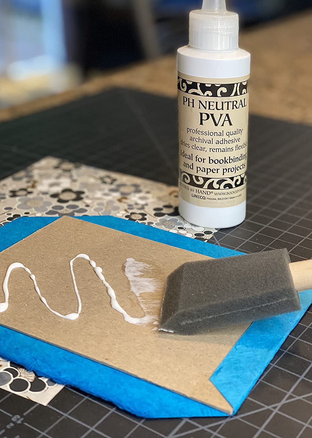 Books by Hand pH Neutral PVA Adhesive, 8oz (BBHM217)