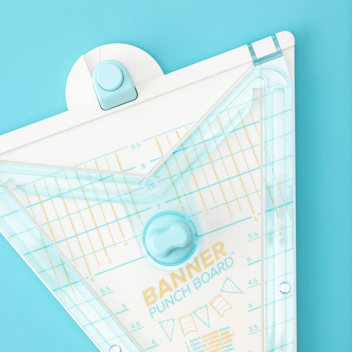 We R Memory Keepers Banner Punch Board, Craft Supplies Paper Punches for Crafting Paper Punches Paper Punches for Cardmaking Paper Puncher Shapes Banner Hole Punch Banner Card Punch