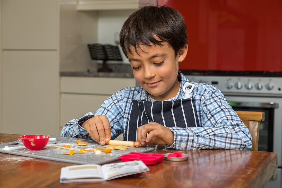 SmartLab Toys Tiny Baking with 20 Delicious Tiny Recipes. Big Science. Tiny Tools.