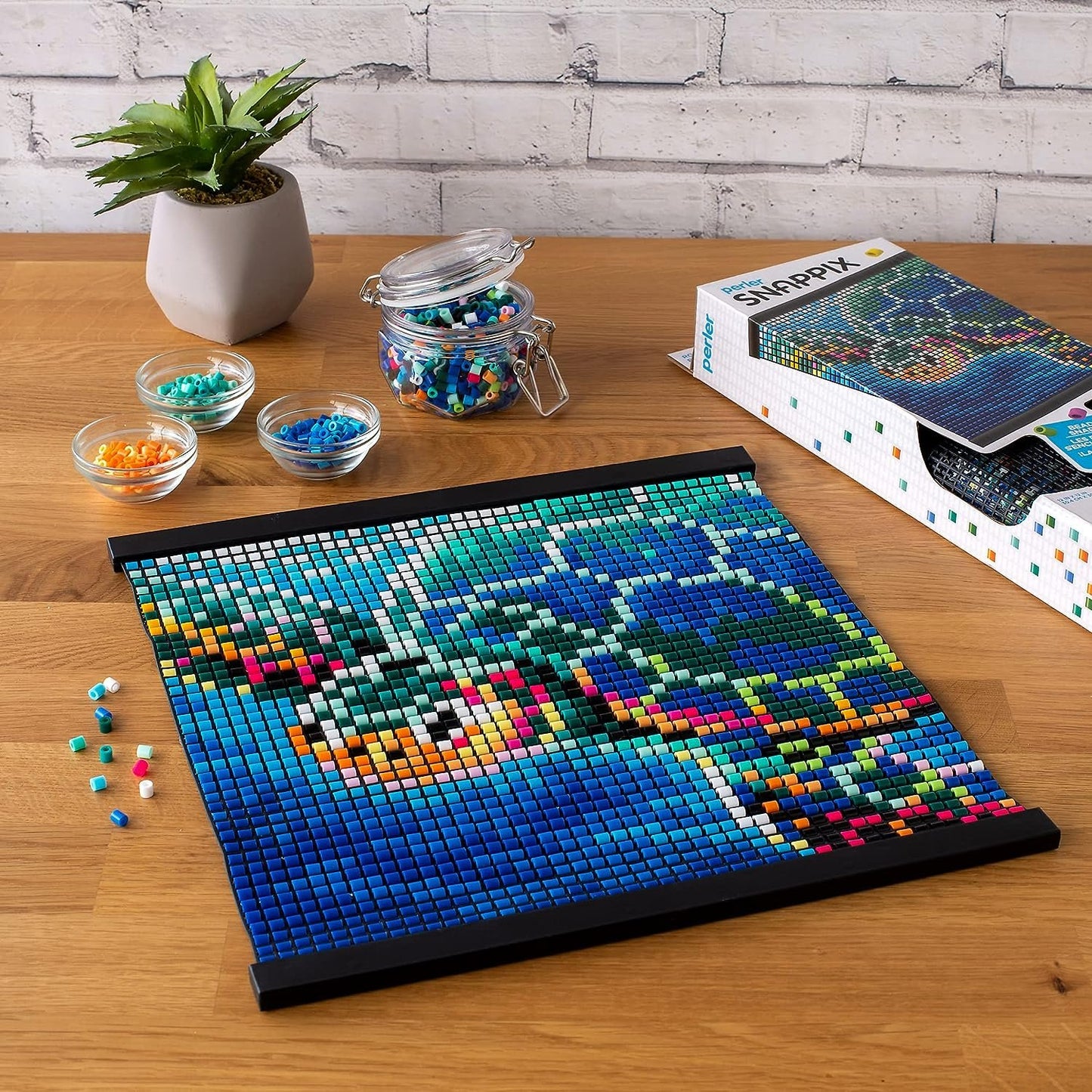 Perler Snappix No-Iron Fuse Bead Craft Kit for Kids, 12" x 12", Multicolor 2203 Piece