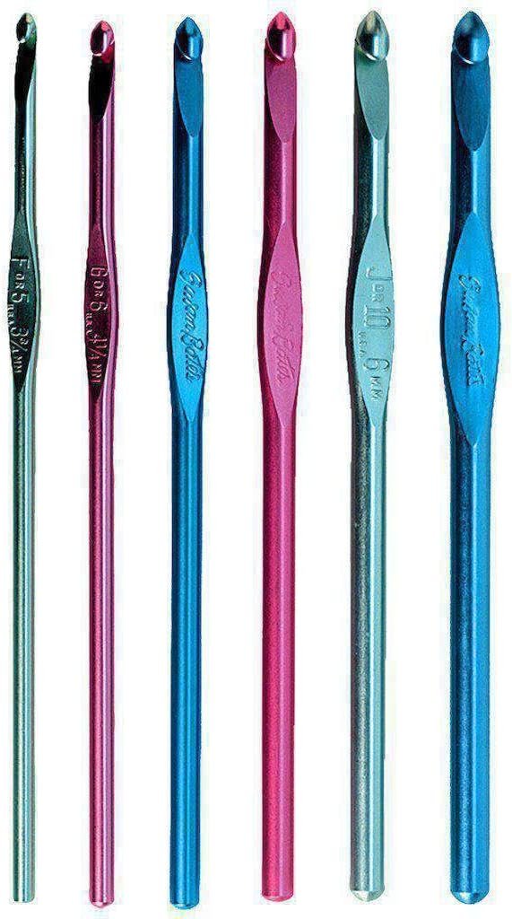 Susan Bates Silvalume 5.5" Crochet Hook (US C, 2.75 mm, Multi)