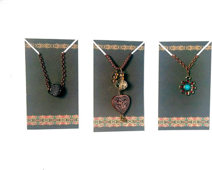 Corner Necklace Card Punch