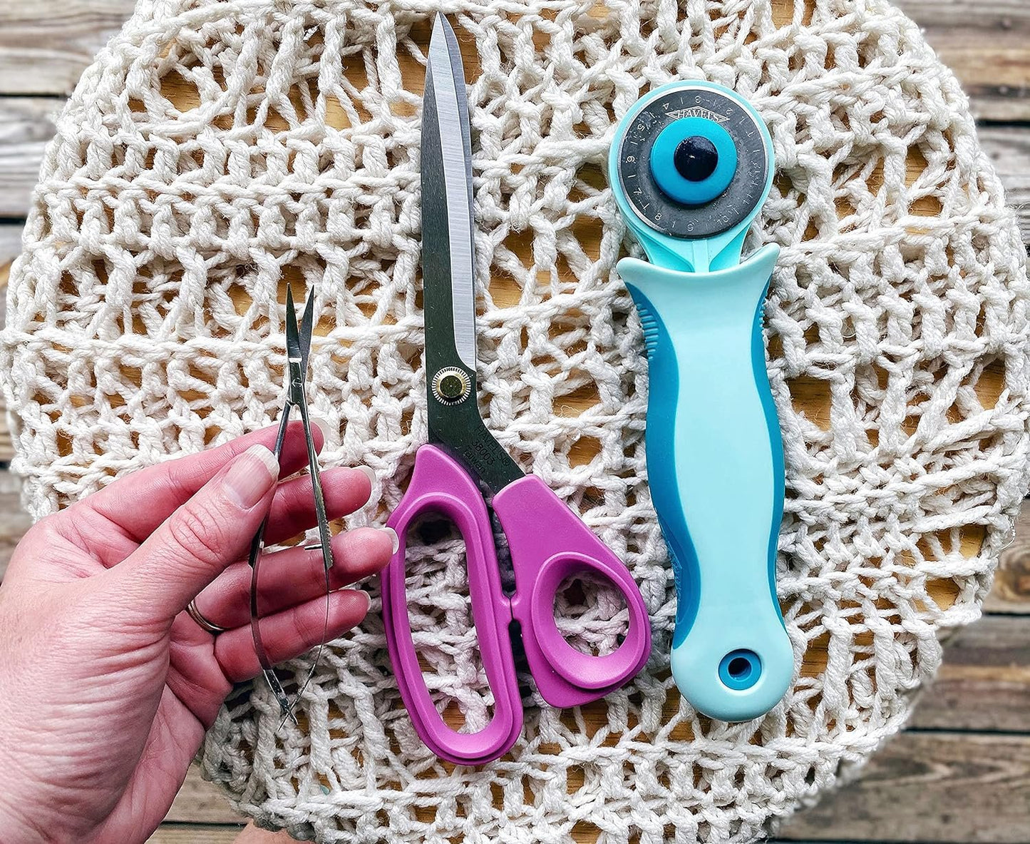 Havel's Snip-Eze 4-3/4-Inch Embroidery Snips