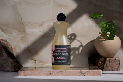 Eucalan Delicate Wash Grapefruit Concentrate - Eucalan No Rinse Delicate Wash Detergent - Delicate Laundry Wash for Fine Fabrics, & Lilazoo Laundry Brush - Delicates Soaps Fabric Wash - Grapefruit Scented