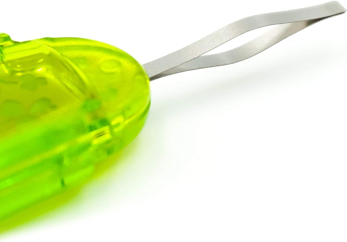 Clover 8611 Needle Threader for Embroidery Needles-Apple Green