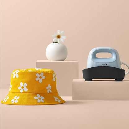 Cricut Hat Press Smart Heat Press Machine for Hats with Built-in Bluetooth, Connects to Cricut Heat App, Curved, Ceramic-Coated Heat Plate, Easy Temperature Control with Safety Base & Auto-Off Feature