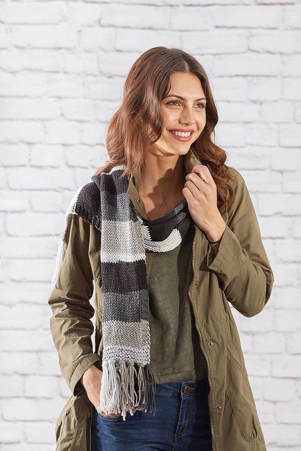 RED HEART Super Saver Jumbo E302C, Macaw, 1446 Foot