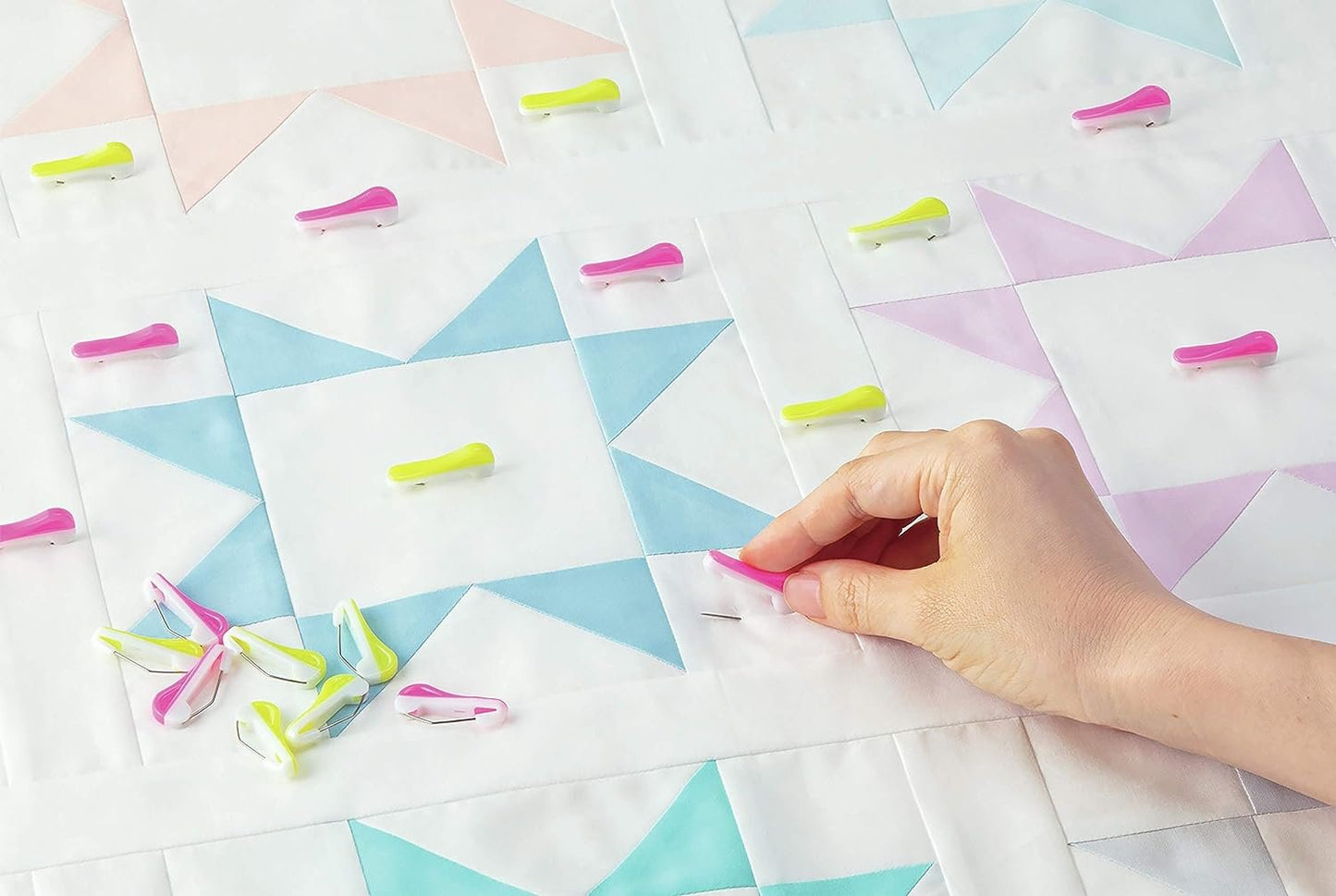 Clover Wonder Sewing Pins, Yellow and Pink