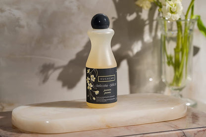 Eucalan Delicate Wash Jasmine Concentrate - Eucalan No Rinse Delicate Wash Detergent - Delicate Laundry Wash for Fine Fabrics, & Lilazoo Laundry Brush - Delicates Soaps Fabric Wash - Jasmine Scented