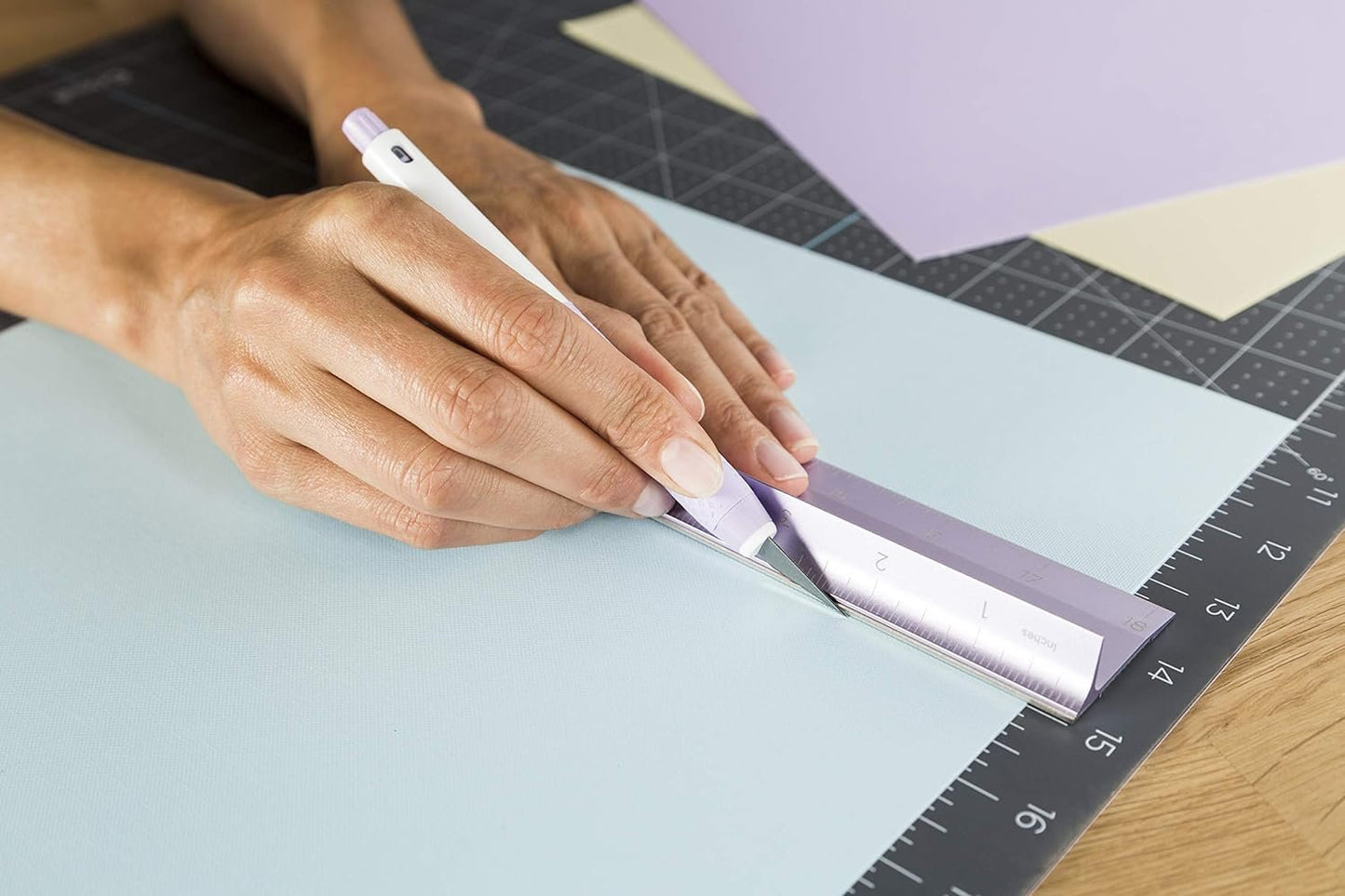 Cricut TrueControl Knife Kit - For Use As a Precision Knife, Craft knife, Carving Knife and Hobby Knife - For Art, Scrapbooking, Stencils, and DIY Projects - Comes With 5 Spare Blades - [Lilac]
