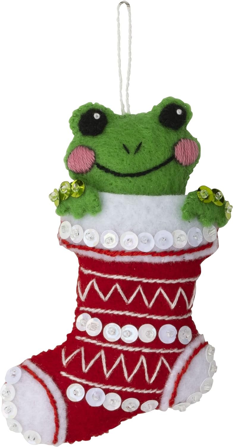 Bucilla Felt Applique 6 Piece Ornament Making Kit, Hoppy Holidays, Perfect for DIY Arts and Crafts, 89468E